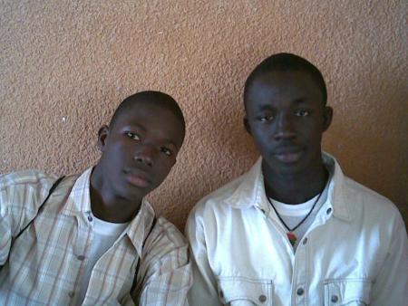 Baby prince to da right n bamba da left